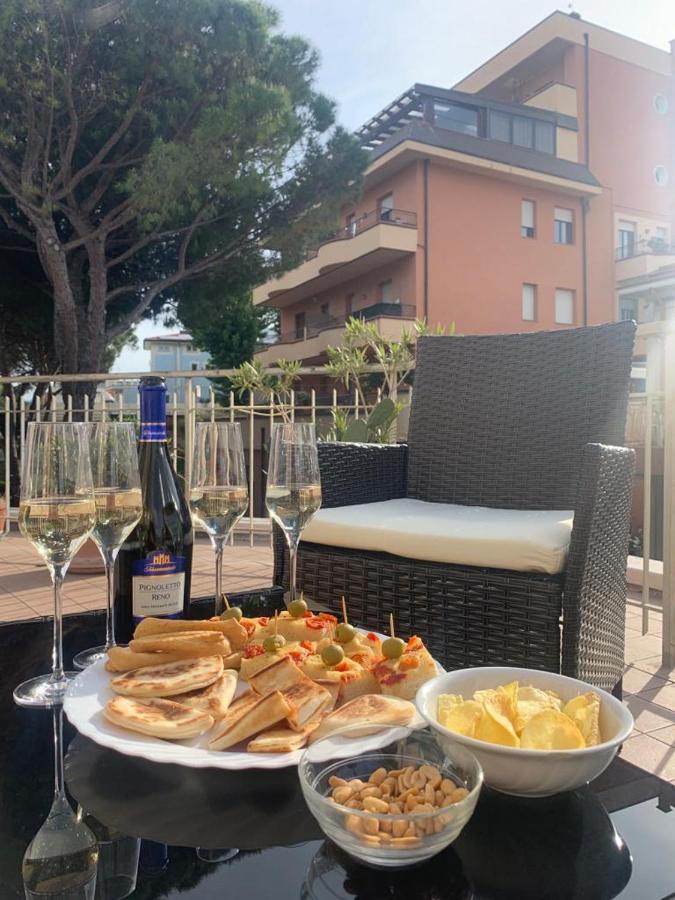 Appartamento Betti, San Giuliano Mare Ρίμινι Εξωτερικό φωτογραφία